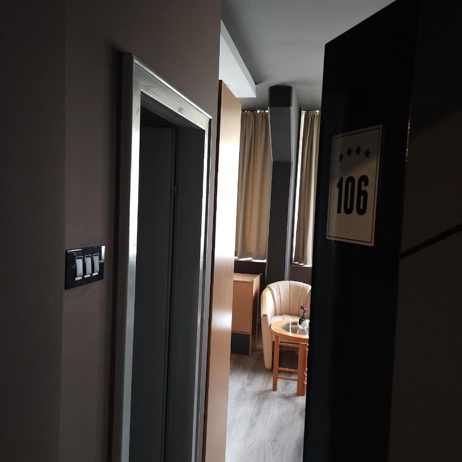 In Club Aparthotel Vrnjacka Banja Exterior photo