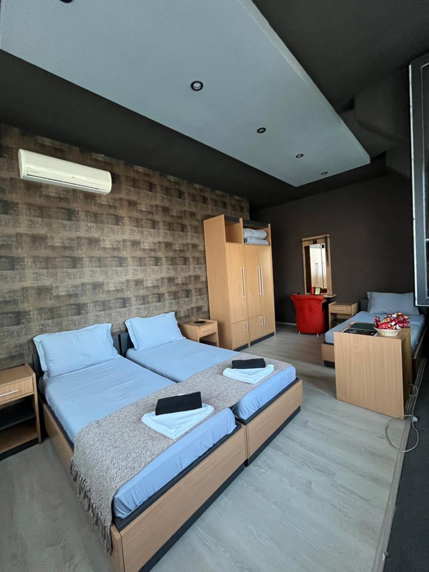 In Club Aparthotel Vrnjacka Banja Exterior photo
